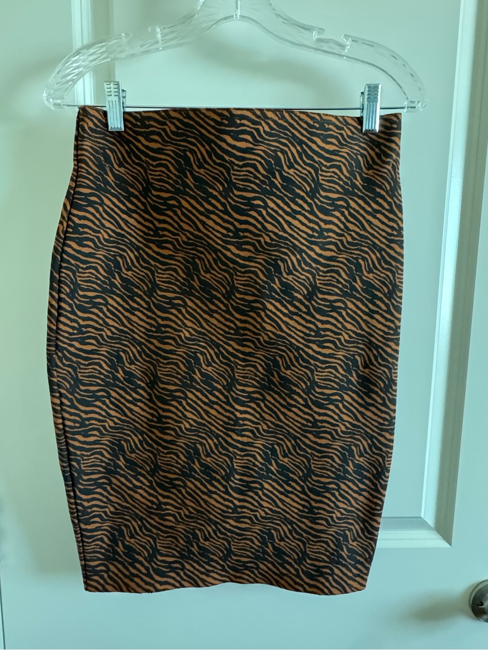 Shinestar Black & Brown Tiger-Print Pencil Skirt